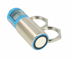 Ультразвуковой датчик расстояния Sick UM30-213111
