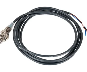 Индуктивный датчик приближения Omron E2A-M12KS04-WP-B1 2M